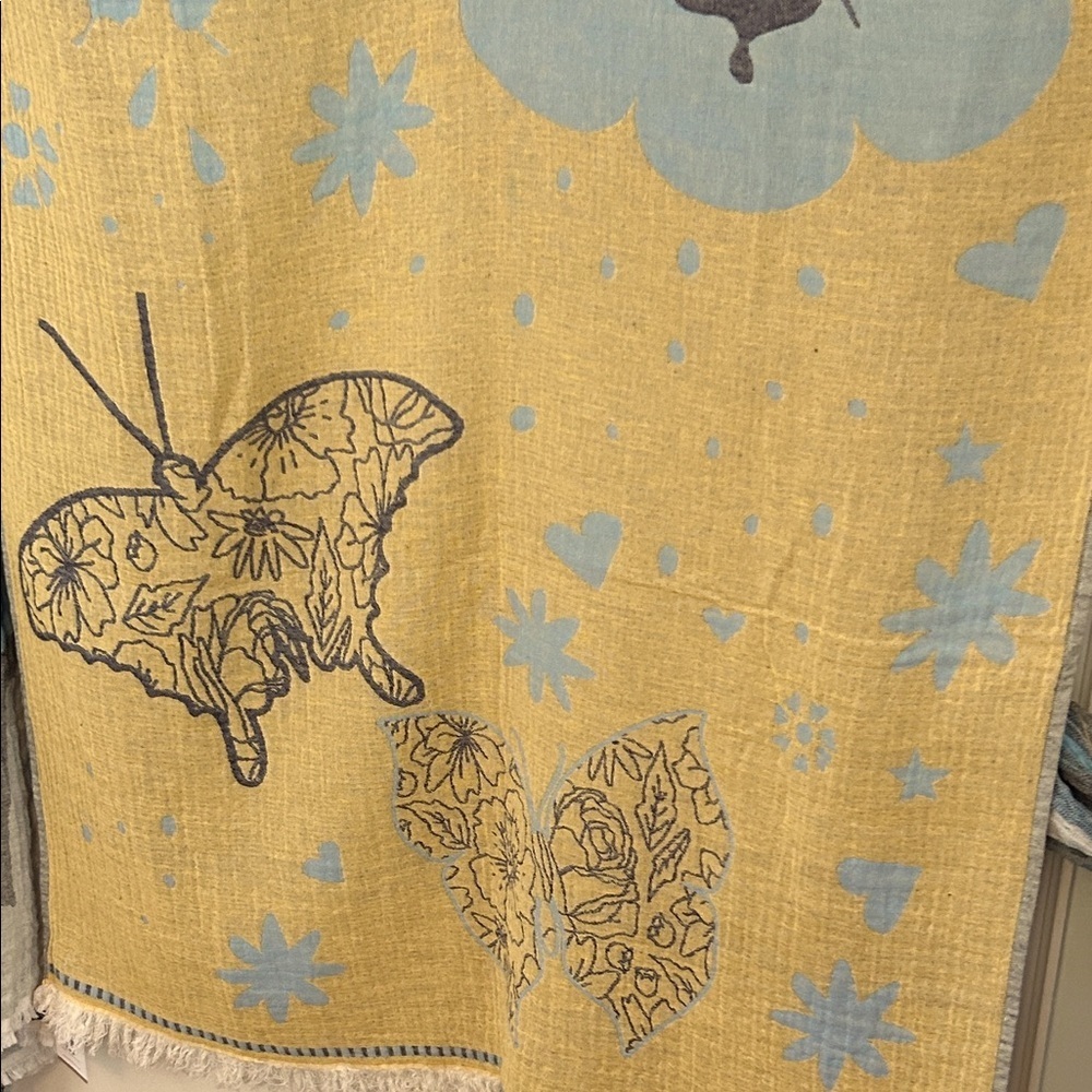 Queensland Butterflies Patterned Long Haul Travelers Blanket Towel Wrap NEW!